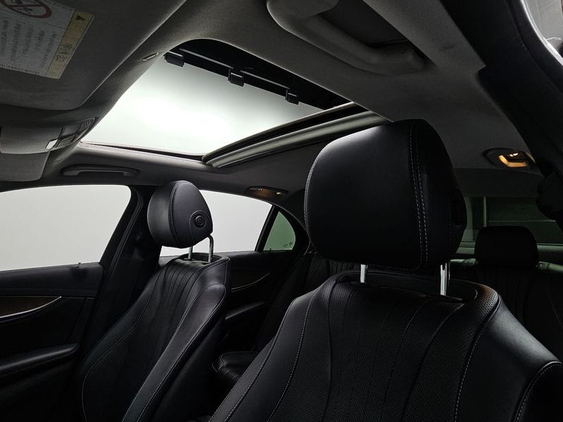 2018 Mercedes-Benz E-Class E300 Exclusive photo 15