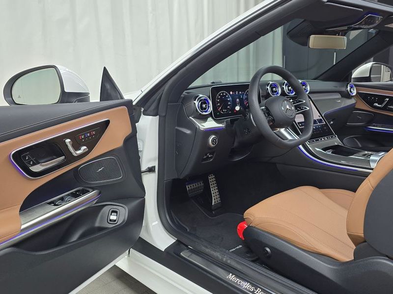 2026 Mercedes-Benz E-Class CLE200 Cabriolet photo 10