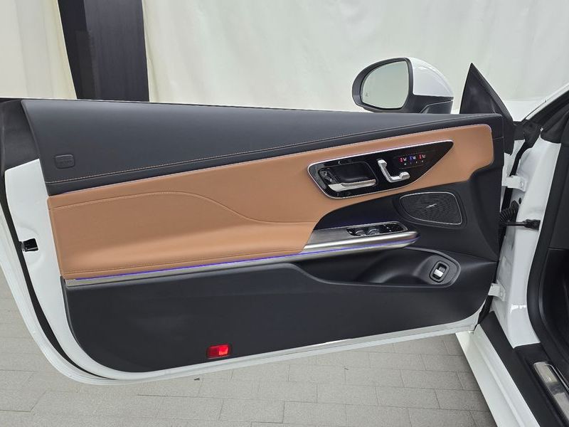 2026 Mercedes-Benz E-Class CLE200 Cabriolet photo 24