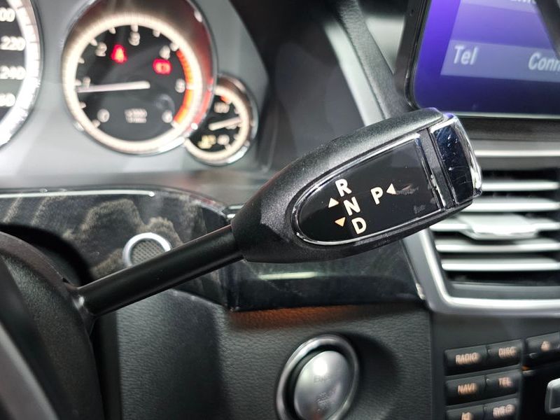2013 Mercedes-Benz E-Class E220 CDI Avantgarde photo 9