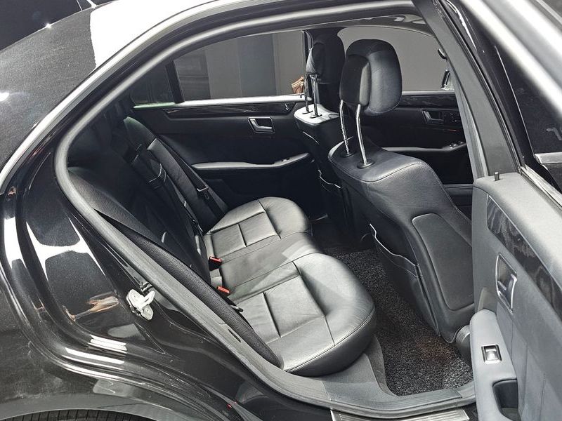 2013 Mercedes-Benz E-Class E220 CDI Avantgarde photo 11