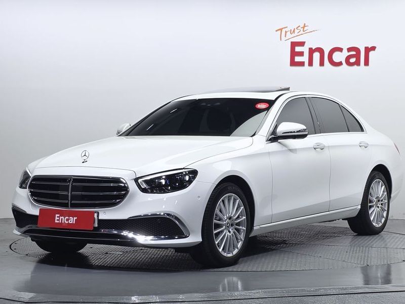 2023 Mercedes-Benz E-Class E250 Exclusive photo 1