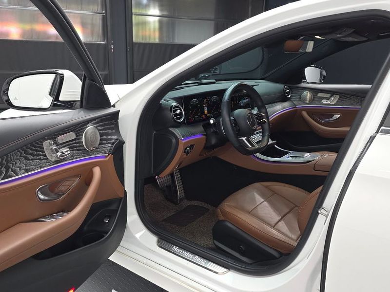 2021 Mercedes-Benz E-Class E350 4MATIC AMG Line photo 10
