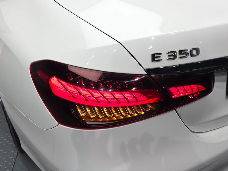 2021 Mercedes-Benz E-Class E350 4MATIC AMG Line photo 23