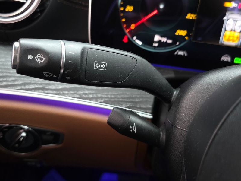 2021 Mercedes-Benz E-Class E350 4MATIC AMG Line photo 29