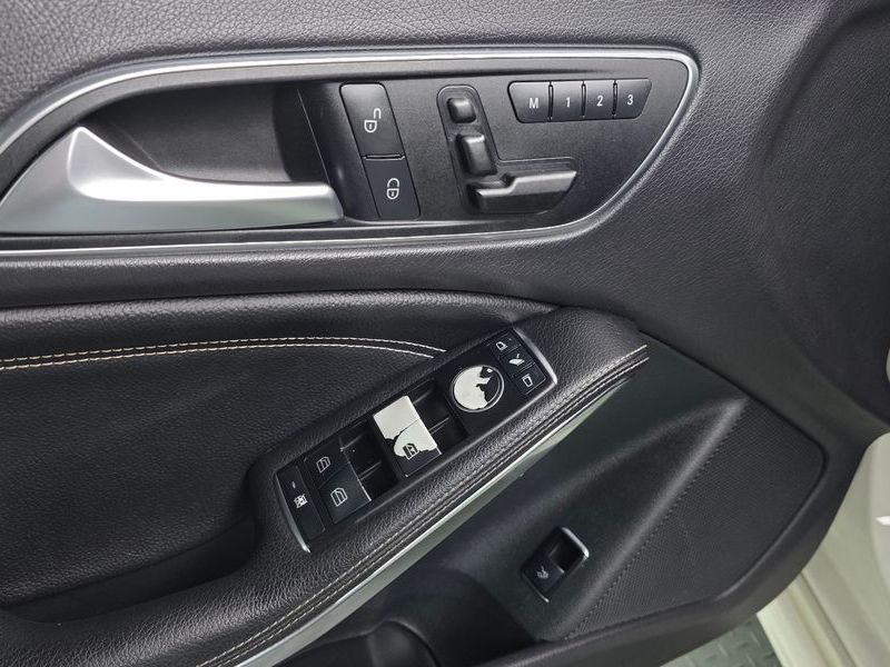 2015 Mercedes-Benz A-Class CLA200 CDI 4MATIC photo 17