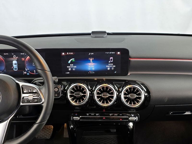 2021 Mercedes-Benz A-Class A220 Sedan photo 12