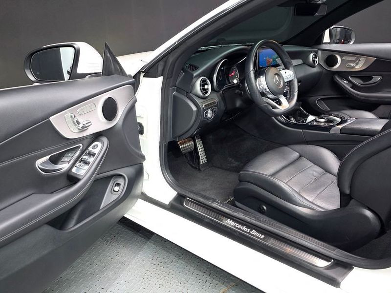 2019 Mercedes-Benz C-Class C200 Cabriolet photo 10