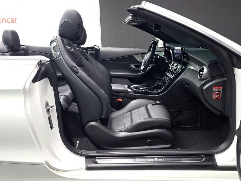 2019 Mercedes-Benz C-Class C200 Cabriolet photo 26