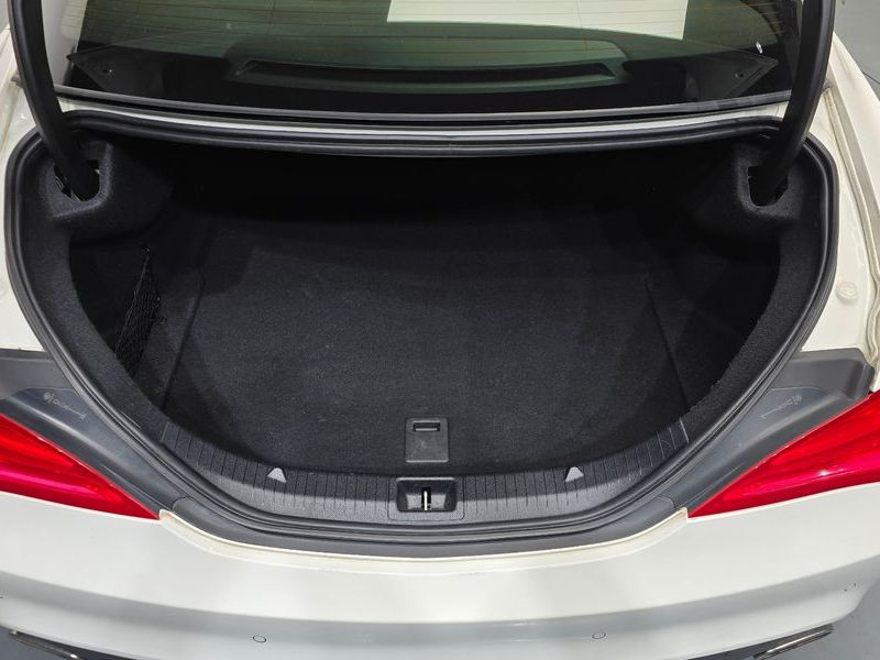 2015 Mercedes-Benz A-Class CLA200 CDI photo 17