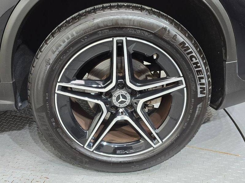 2020 Mercedes-Benz C-Class GLC300 4MATIC Premium photo 21