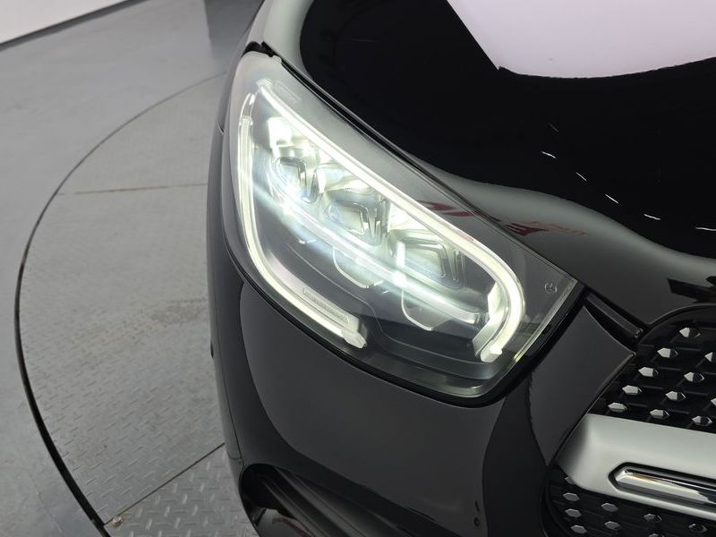 2020 Mercedes-Benz C-Class GLC300 4MATIC Premium photo 22