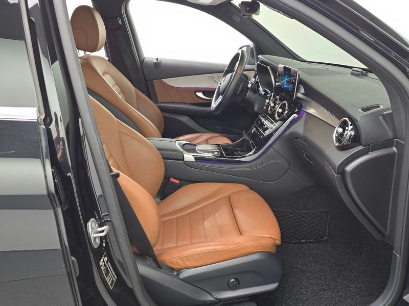 2020 Mercedes-Benz C-Class GLC300 4MATIC Premium photo 26