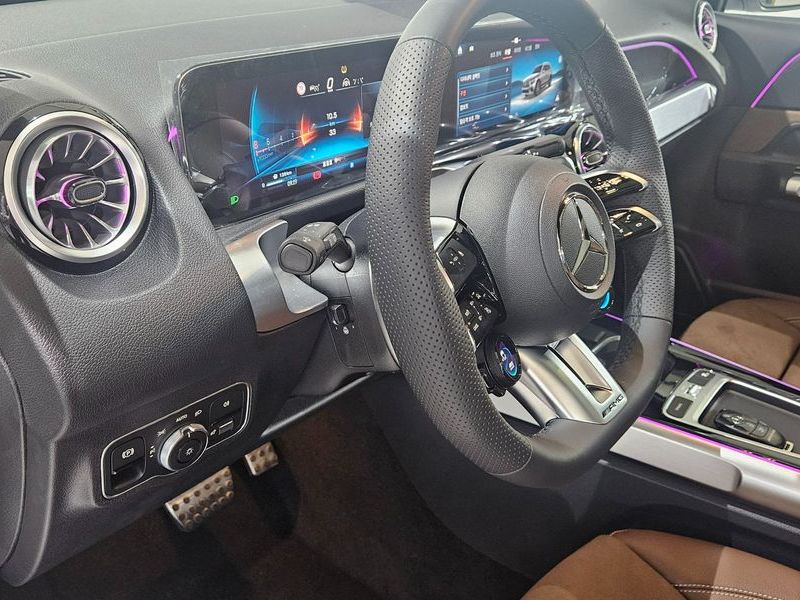 2025 Mercedes-Benz B-Class AMG GLB35 4MATIC photo 10