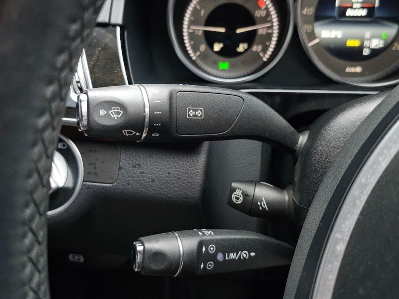 2014 Mercedes-Benz E-Class E220 CDI Avantgarde photo 16