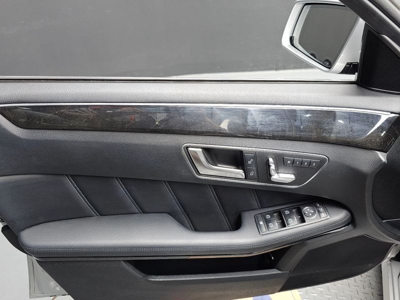 2014 Mercedes-Benz E-Class E220 CDI Avantgarde photo 24