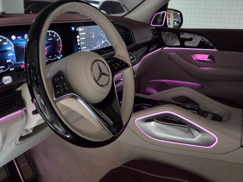 2026 Mercedes-Benz S-Class Maybach GLS600 4MATIC photo 19