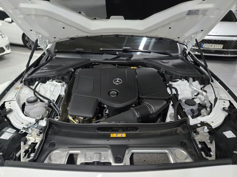 2026 Mercedes-Benz E-Class E200 Avantgarde photo 20