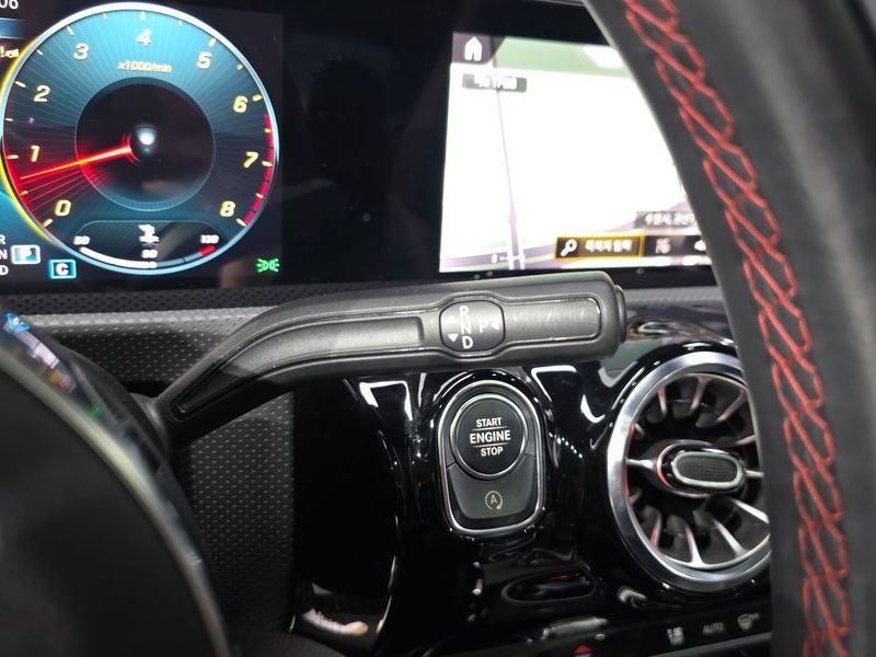 2023 Mercedes-Benz A-Class CLA250 4MATIC photo 9