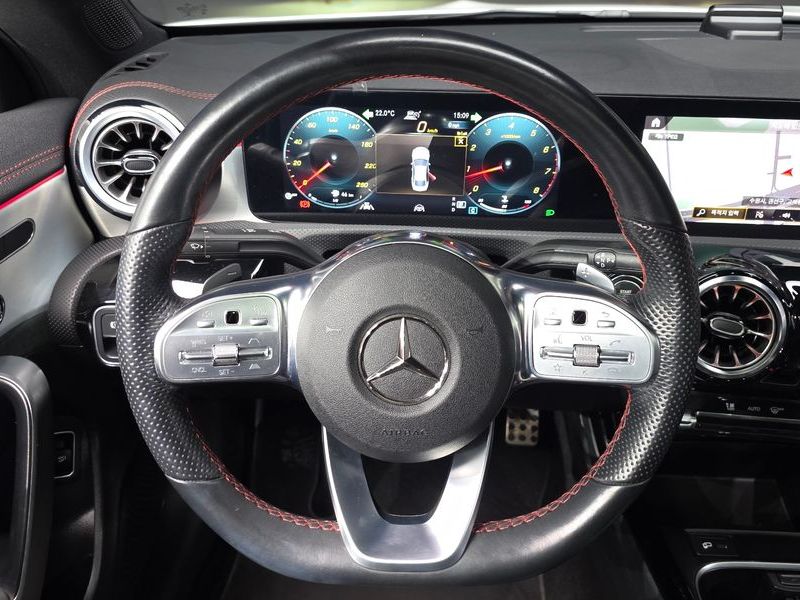 2023 Mercedes-Benz A-Class CLA250 4MATIC photo 14