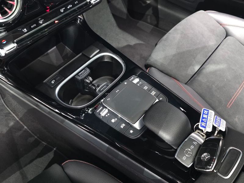 2023 Mercedes-Benz A-Class CLA250 4MATIC photo 17
