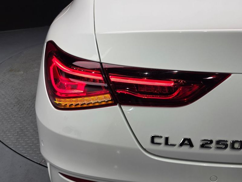 2023 Mercedes-Benz A-Class CLA250 4MATIC photo 23