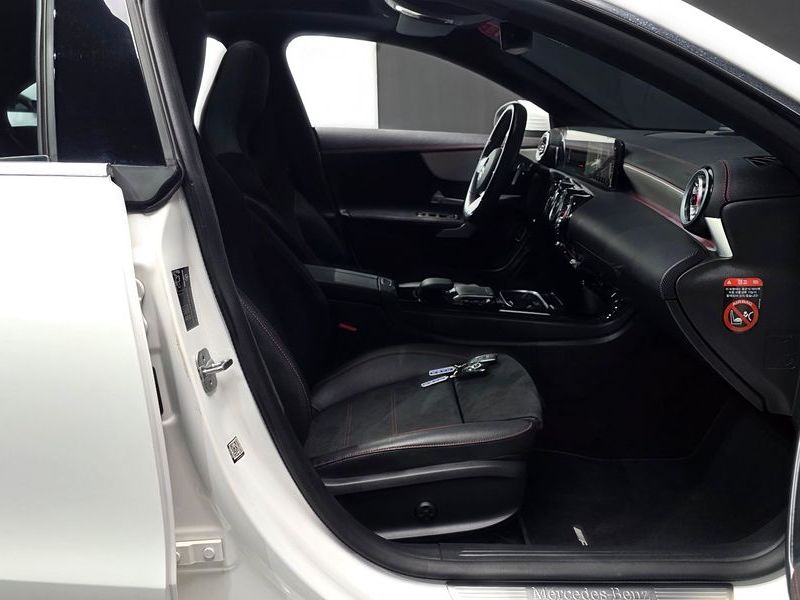 2023 Mercedes-Benz A-Class CLA250 4MATIC photo 26