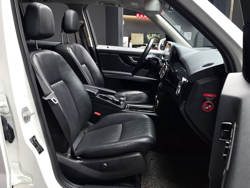 2013 Mercedes-Benz GLK-Class GLK220 CDI Premium photo 11