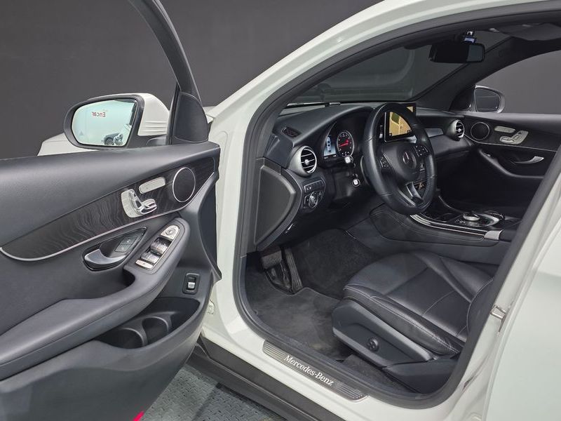 2019 Mercedes-Benz C-Class GCL300 4MATIC Coupe photo 10