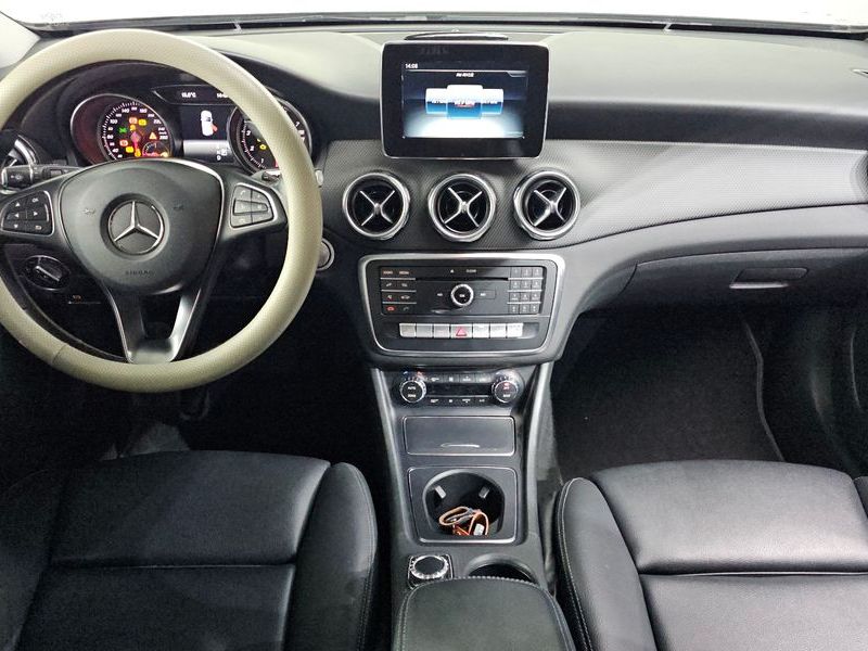 2019 Mercedes-Benz A-Class GLA220 photo 7