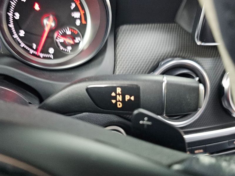 2019 Mercedes-Benz A-Class GLA220 photo 9