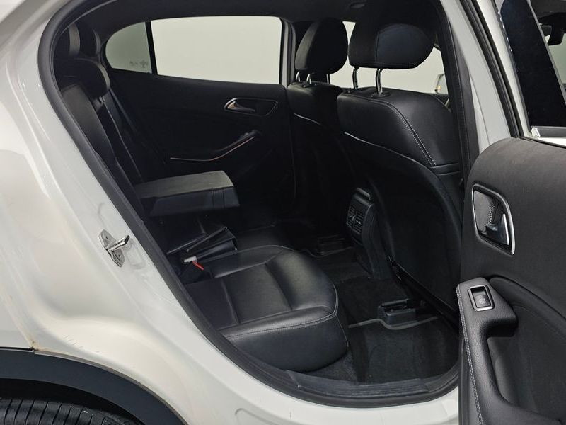 2019 Mercedes-Benz A-Class GLA220 photo 12