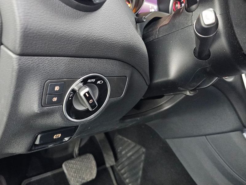 2019 Mercedes-Benz A-Class GLA220 photo 14