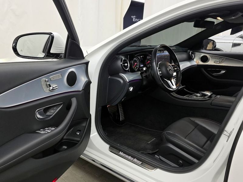 2020 Mercedes-Benz E-Class E250 Avantgarde photo 10