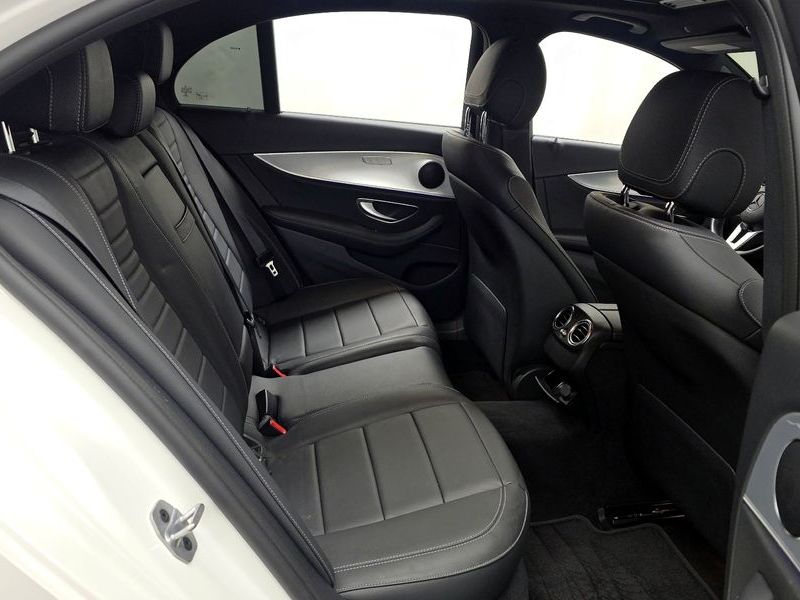 2020 Mercedes-Benz E-Class E250 Avantgarde photo 12