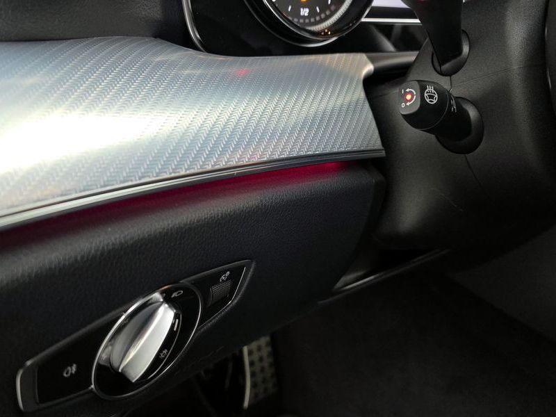 2020 Mercedes-Benz E-Class E250 Avantgarde photo 17