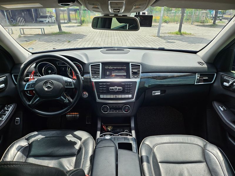 2013 Mercedes-Benz CLA ML350 BlueTEC 4MATIC photo 16