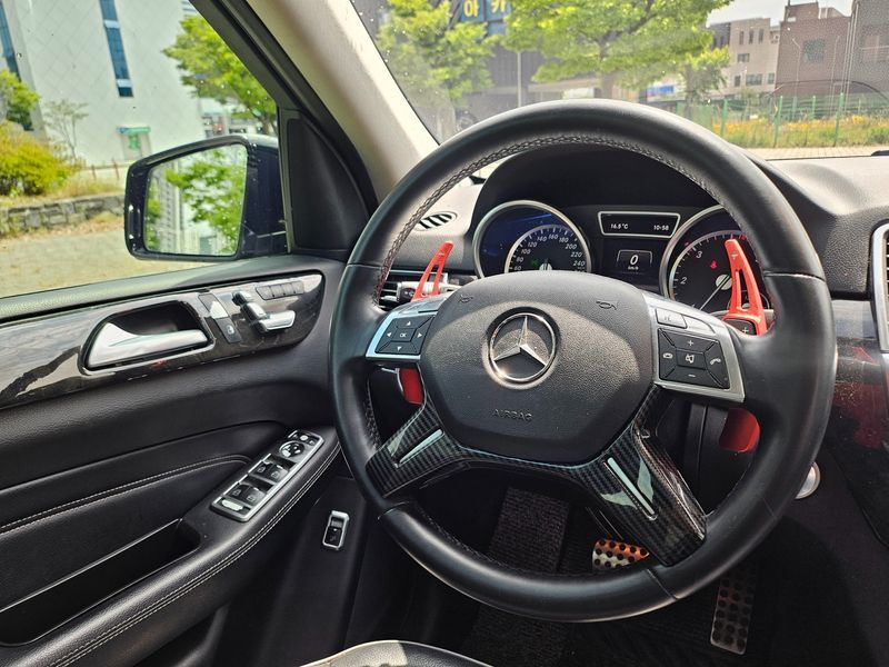 2013 Mercedes-Benz CLA ML350 BlueTEC 4MATIC photo 19