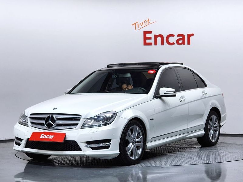 2012 Mercedes-Benz C-Class C200 CGI AVANTGARDE photo 1