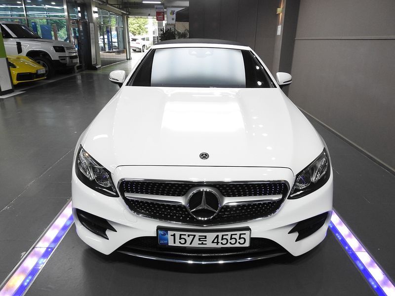 2018 Mercedes-Benz E-Class E220d Cabriolet photo 1