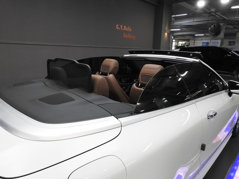 2018 Mercedes-Benz E-Class E220d Cabriolet photo 20