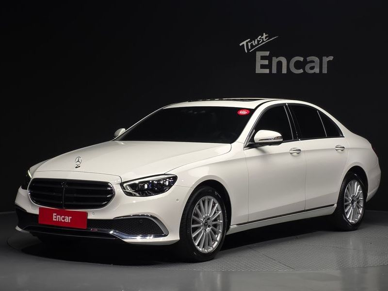 2023 Mercedes-Benz E-Class E250 Exclusive photo 1