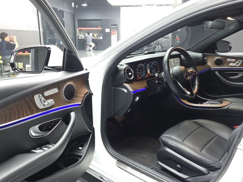 2023 Mercedes-Benz E-Class E250 Exclusive photo 10