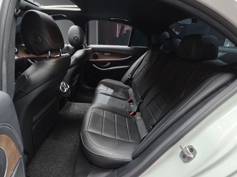 2022 Mercedes-Benz E-Class E250 Exclusive photo 12
