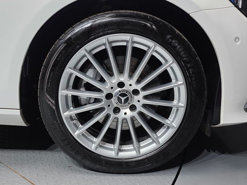 2022 Mercedes-Benz E-Class E250 Exclusive photo 21