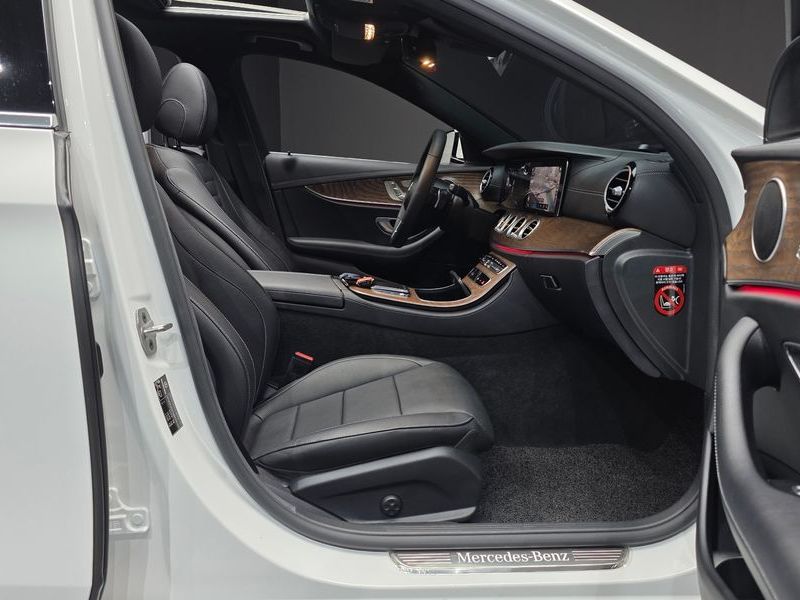 2022 Mercedes-Benz E-Class E250 Exclusive photo 26