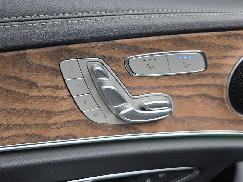 2022 Mercedes-Benz E-Class E250 Exclusive photo 27
