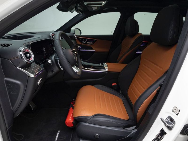 2026 Mercedes-Benz C-Class GLC300 4MATIC AMG Line photo 7