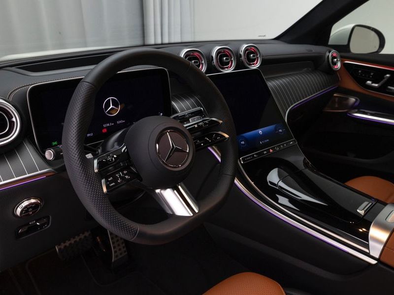 2026 Mercedes-Benz C-Class GLC300 4MATIC AMG Line photo 11