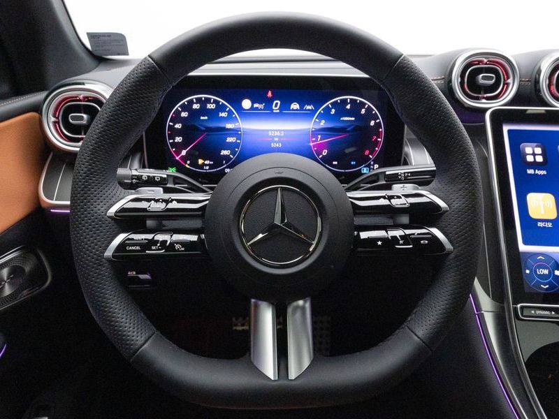 2026 Mercedes-Benz C-Class GLC300 4MATIC AMG Line photo 12